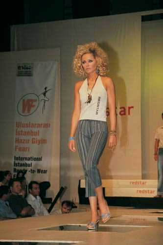 Red Star Jeans