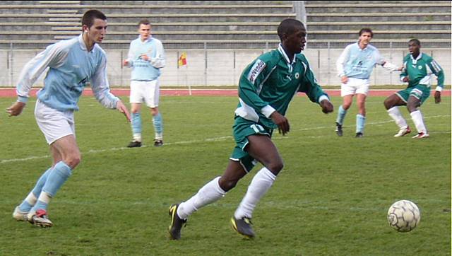 Br&eacute;tigny - Red Star