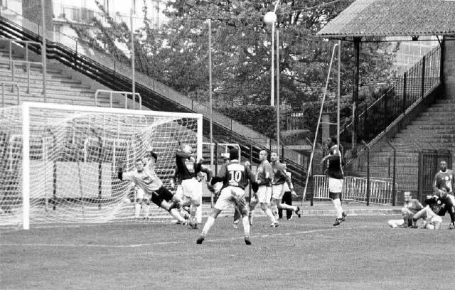 RED STAR FC 93 - FLEURY-MEROGIS