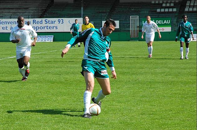 Yoann Delaneuville, sous le maillot du Red Star, en DH