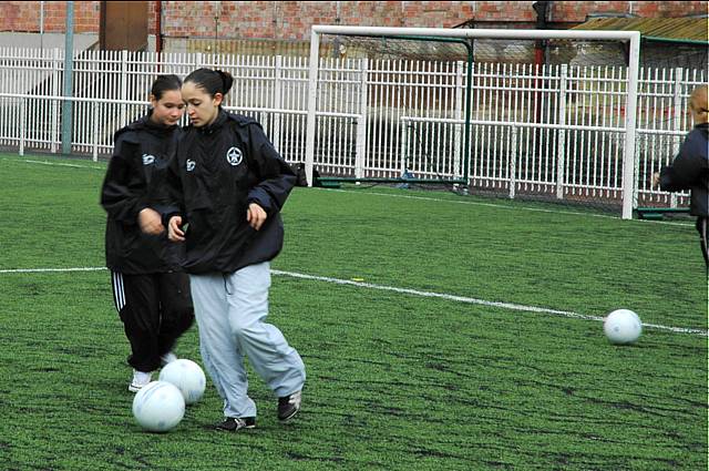 Red Star section feminine