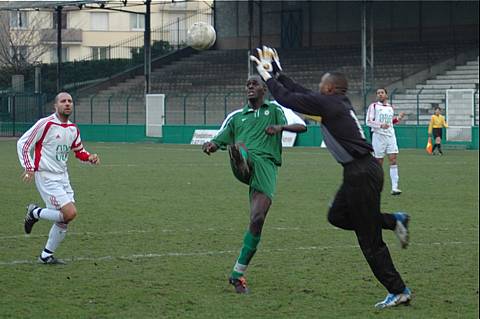 Red Star v Morangis Chilly
