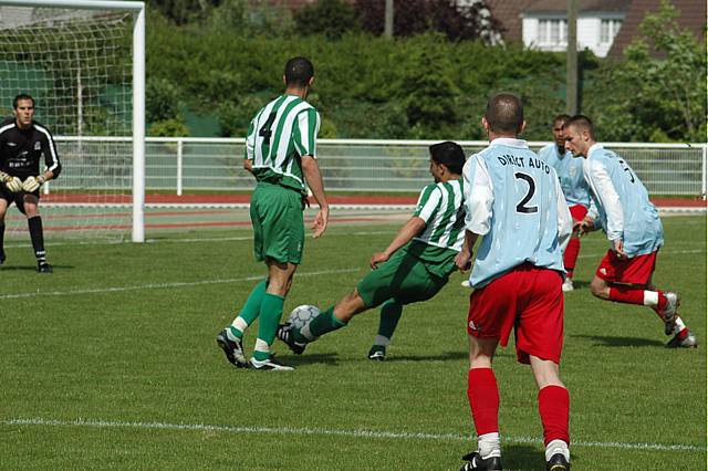 Br&eacute;tigny - Red Star