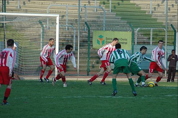 RED STAR FC 93 - SAINT-QUENTIN