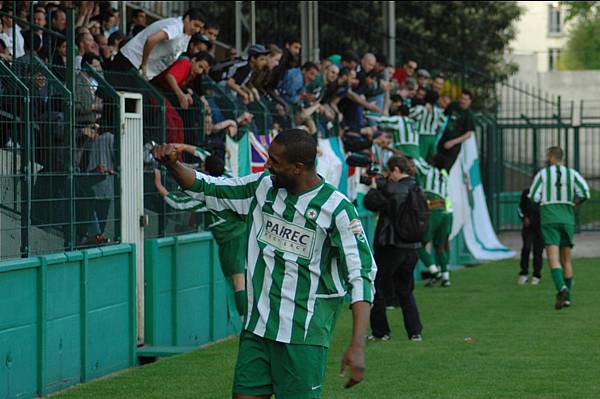 RED STAR FC 93 - SAINT-QUENTIN