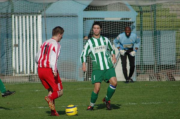 RED STAR FC 93 - SAINT-QUENTIN