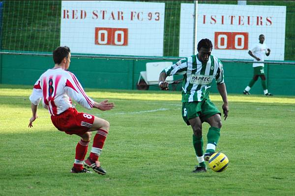 RED STAR FC 93 - SAINT-QUENTIN