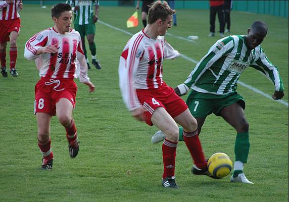 RED STAR FC 93 - SAINT-QUENTIN