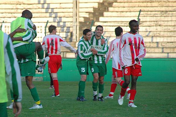 RED STAR FC 93 - SAINT-QUENTIN