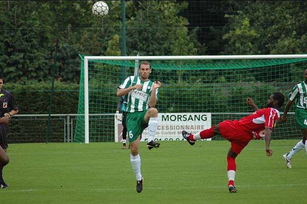 SAINTE-GENEVIEVE-DES-BOIS - RED STAR FC 93