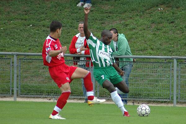 SAINTE-GENEVIEVE-DES-BOIS - RED STAR FC 93