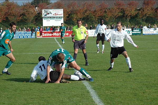 BOIS-GUILLAUME - RED STAR FC 93