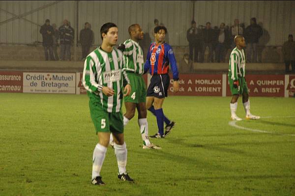 CONCARNEAU - RED STAR FC 93