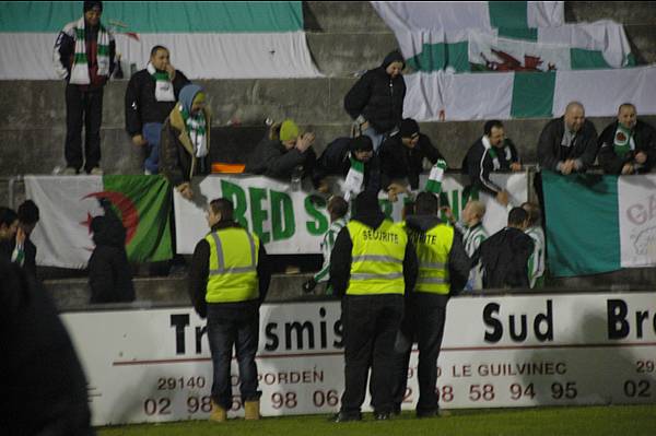 CONCARNEAU - RED STAR FC 93