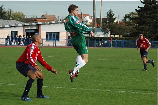 SAVIGNY-SUR-ORGE - RED STAR FC 93