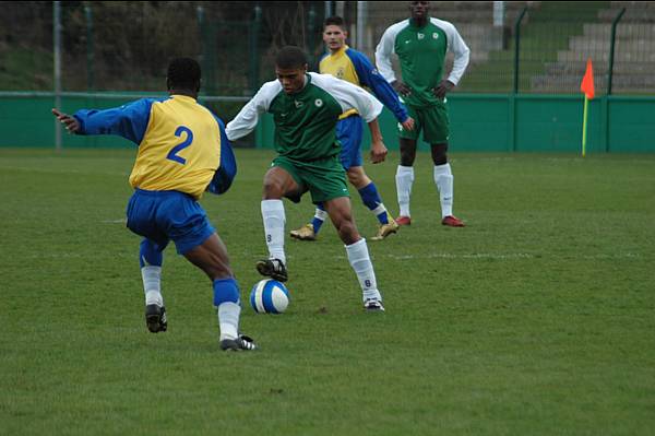 Harry Vitalien face � un d�fenseur du Plessis Robinson