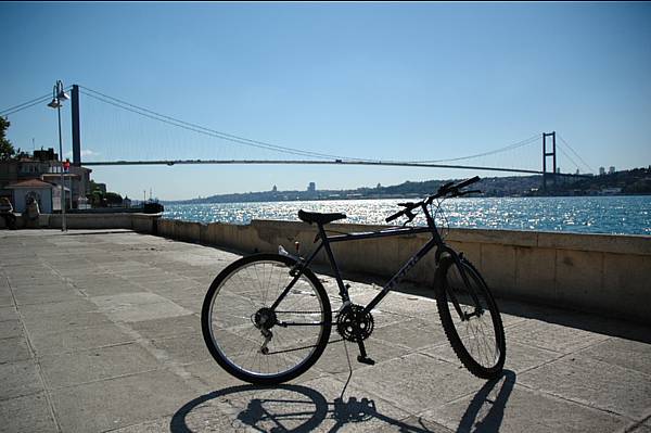 V�lo sur la rive anatolienne � Beylerbeyi 