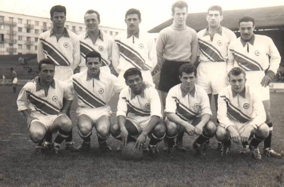 Red Star-Grenoble en octobre 1957 : en bas  gauche,  cot de Amalfi, Christian Cheyssac  - en haut,  gauche,  Prunelle et Gondoin (Documents Pierre Laporte)