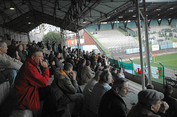 Les supporters du Red Star devront attendre le 25 août pour voir, les Vert et Blanc jouer à domicile