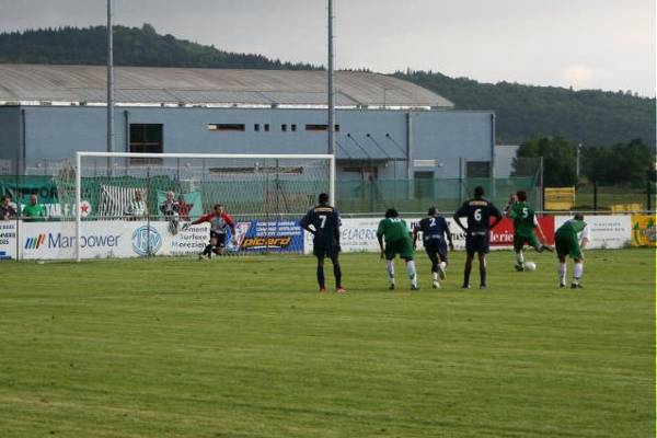 David Pinto sapprte  transformer le penalty  Clyde Fleming