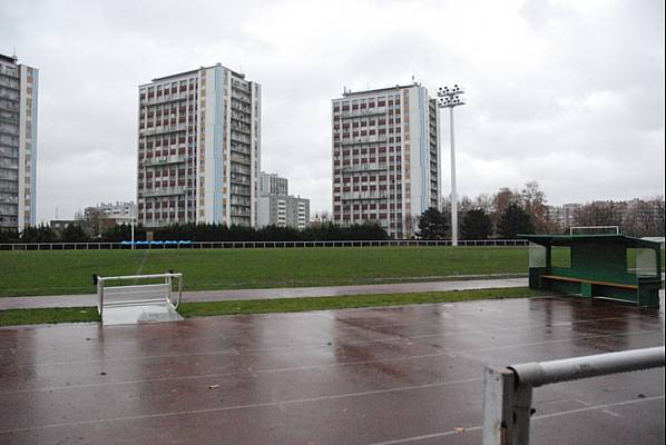 Le stade de lIle des Vannes, peu aprs 15 heures, hier