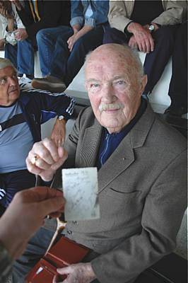 La ddicace de quelques grands noms du Red Star, des annes 40 : Fred Aston, Julien Darui ou Helenio Herrera.
