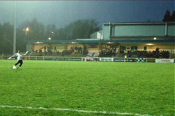 PONTIVY - RED STAR FC 93