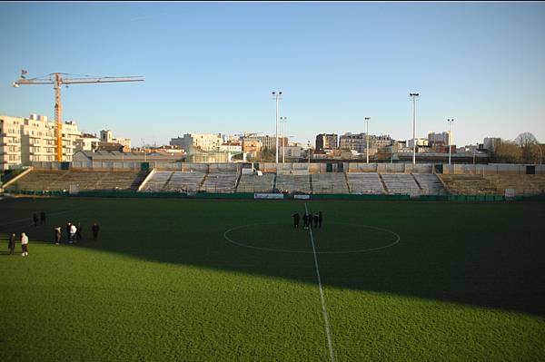 RED STAR FC 93 - SAINTE-GENEVIEVE-DES-BOIS