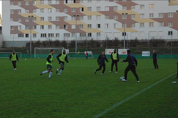 RED STAR FC 93 - SAINTE-GENEVIEVE-DES-BOIS