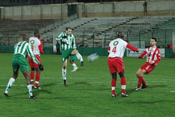 RED STAR FC 93 - SAINTE-GENEVIEVE-DES-BOIS