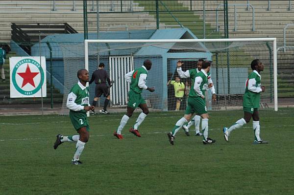 RED STAR FC 93 - VITRE