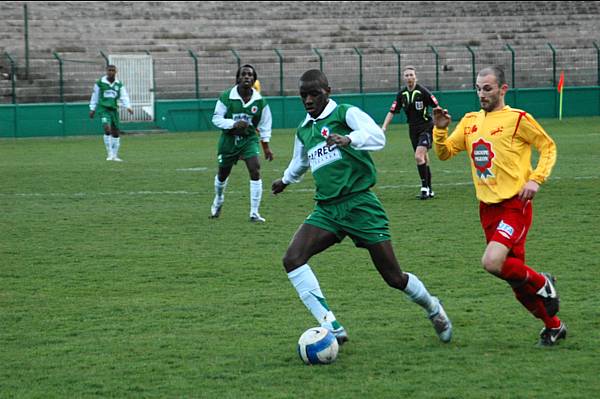 RED STAR FC 93 - VITRE