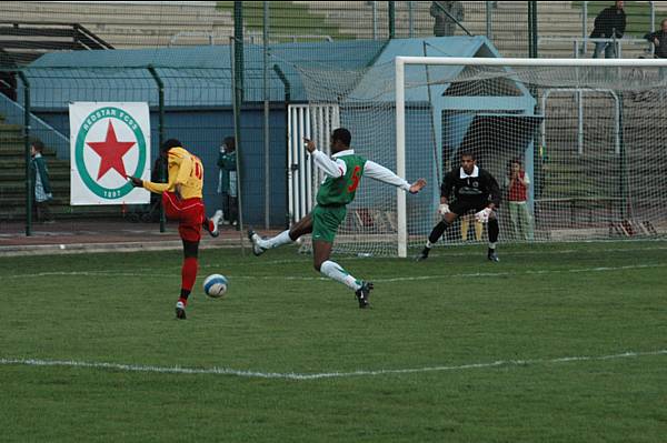 RED STAR FC 93 - VITRE