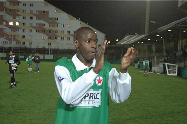 RED STAR FC 93 - VITRE