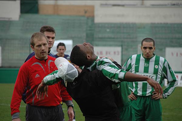 RED STAR FC 93 - PLABENNEC