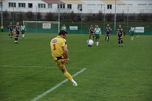 RED STAR FC 93 - PLABENNEC