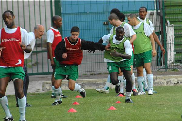 RED STAR FC 93 - PACY-SUR-EURE