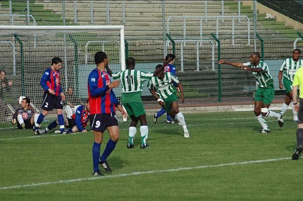 RED STAR FC 93 - CONCARNEAU