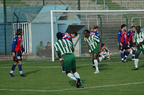 RED STAR FC 93 - CONCARNEAU