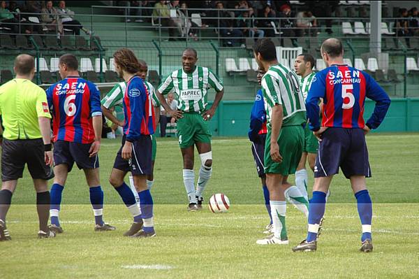 RED STAR FC 93 - CONCARNEAU