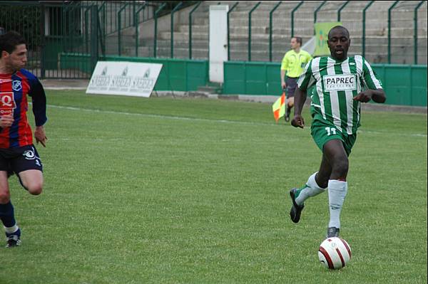 RED STAR FC 93 - CONCARNEAU