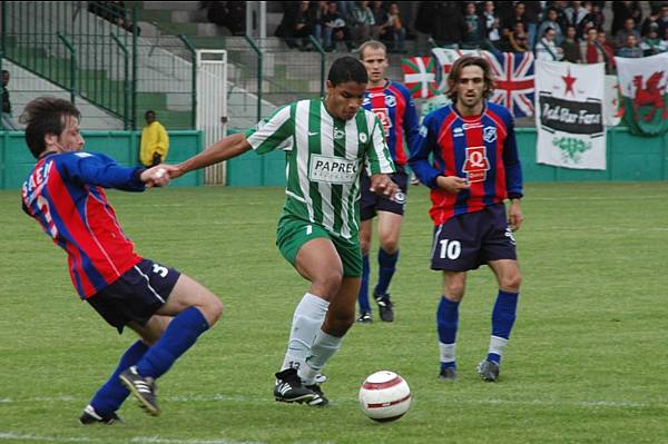 RED STAR FC 93 - CONCARNEAU