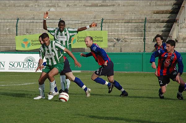 RED STAR FC 93 - CONCARNEAU