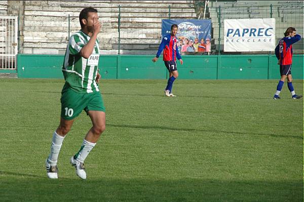 RED STAR FC 93 - CONCARNEAU