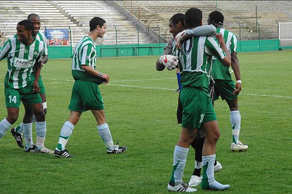 RED STAR FC 93 - CONCARNEAU