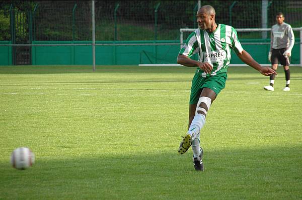 RED STAR FC 93 - CONCARNEAU