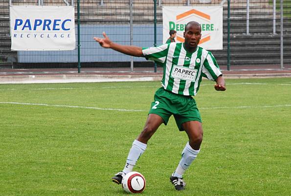 RED STAR FC 93 - POISSY