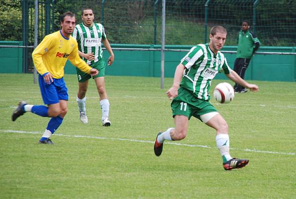 RED STAR FC 93 - POISSY