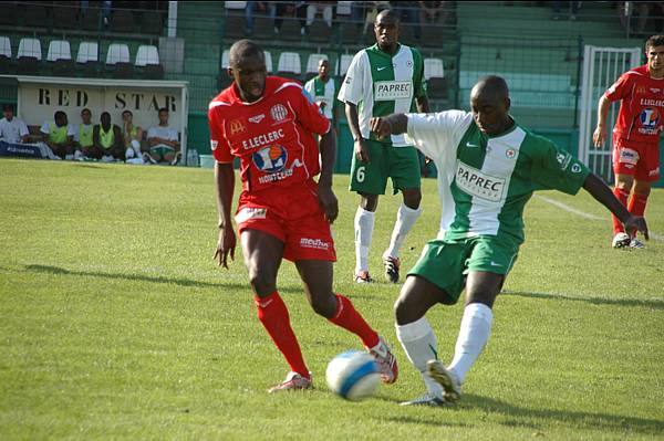 RED STAR FC 93 - MONTCEAU-LES-MINES