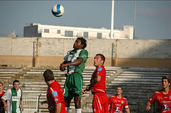 RED STAR FC 93 - MONTCEAU-LES-MINES